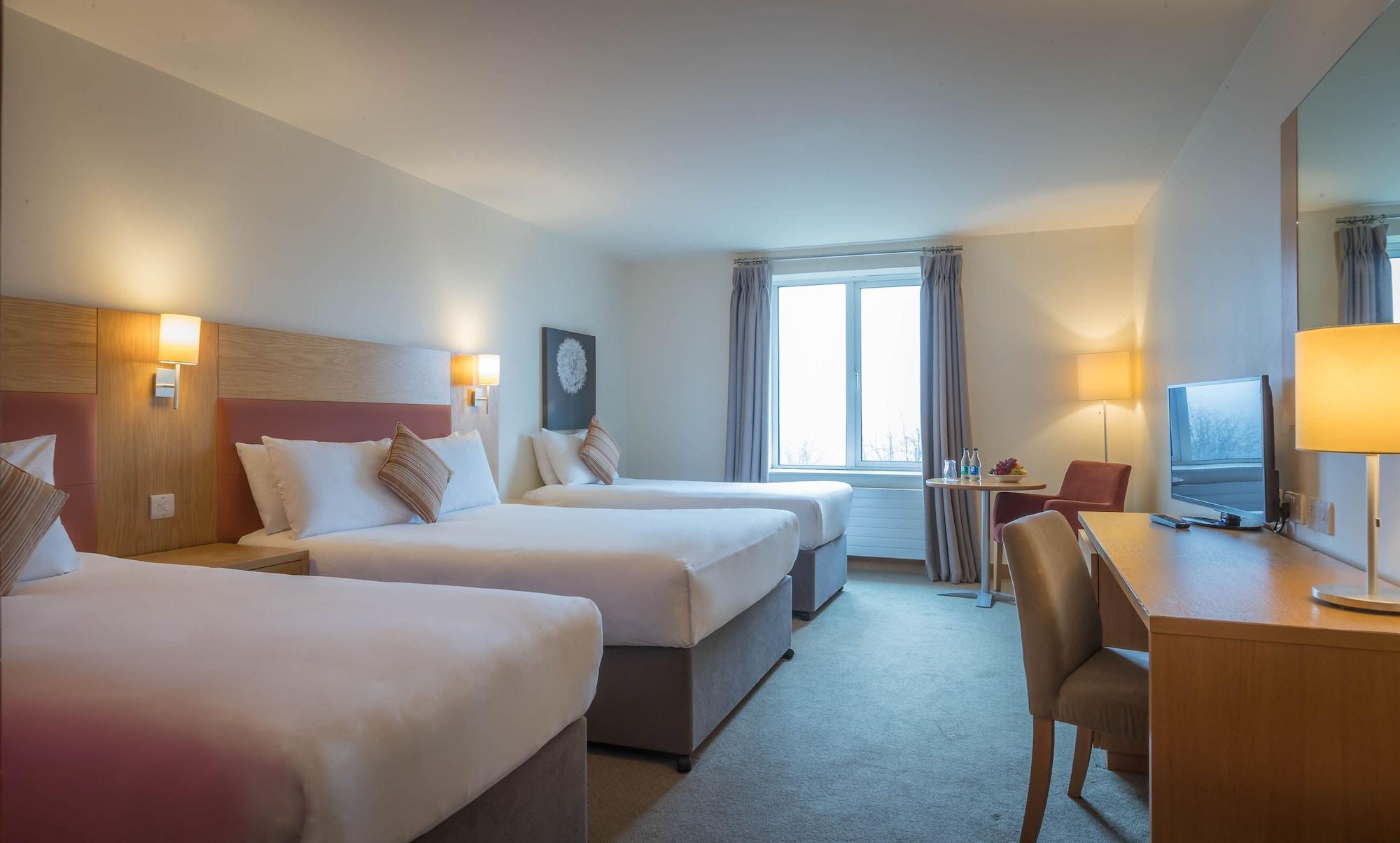 Maldron Hotel Portlaoise Екстериор снимка