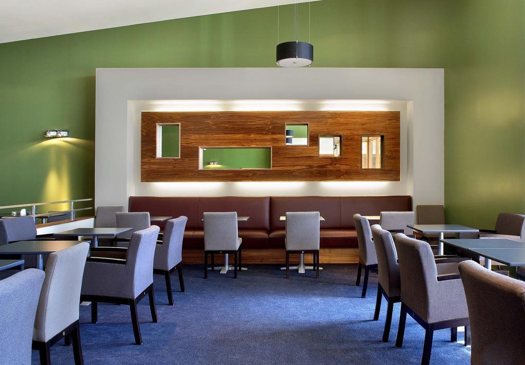 Maldron Hotel Portlaoise Екстериор снимка