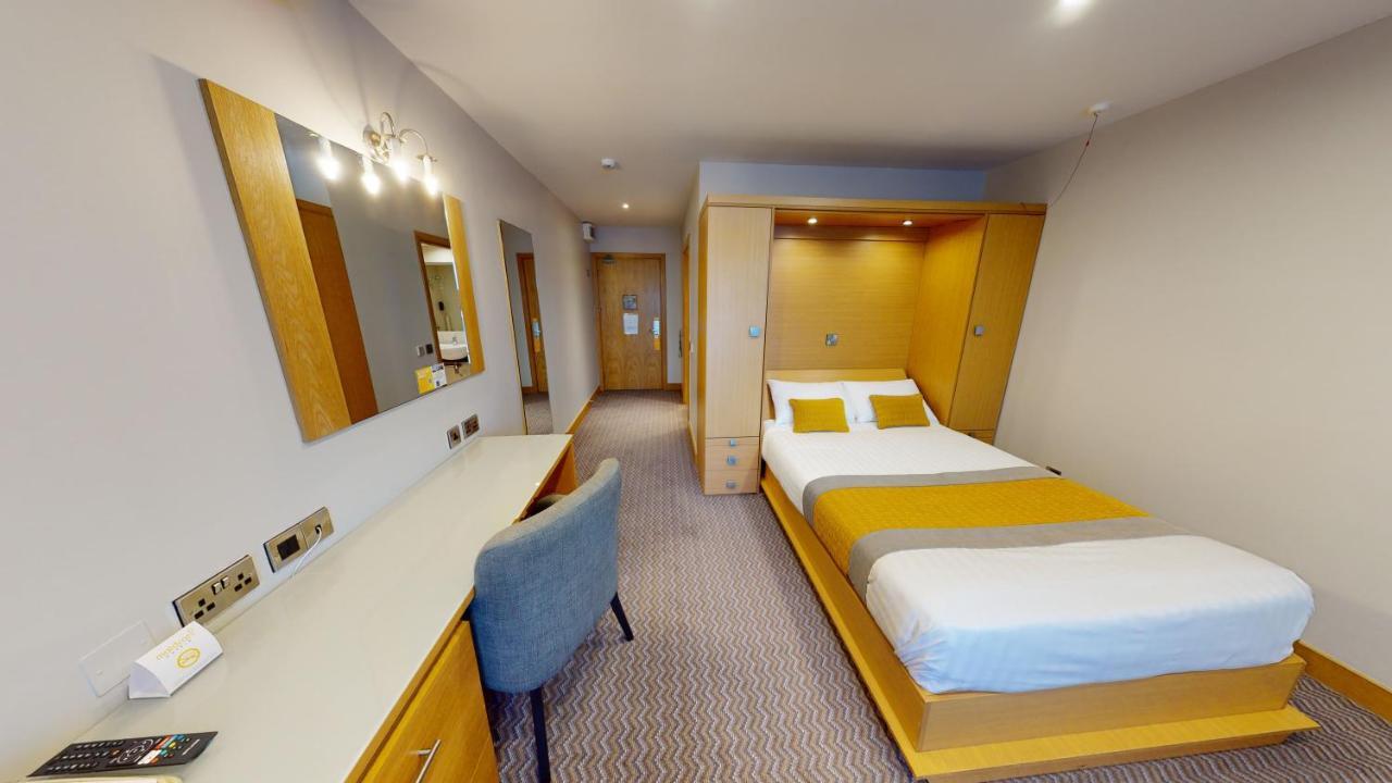 Maldron Hotel Portlaoise Екстериор снимка