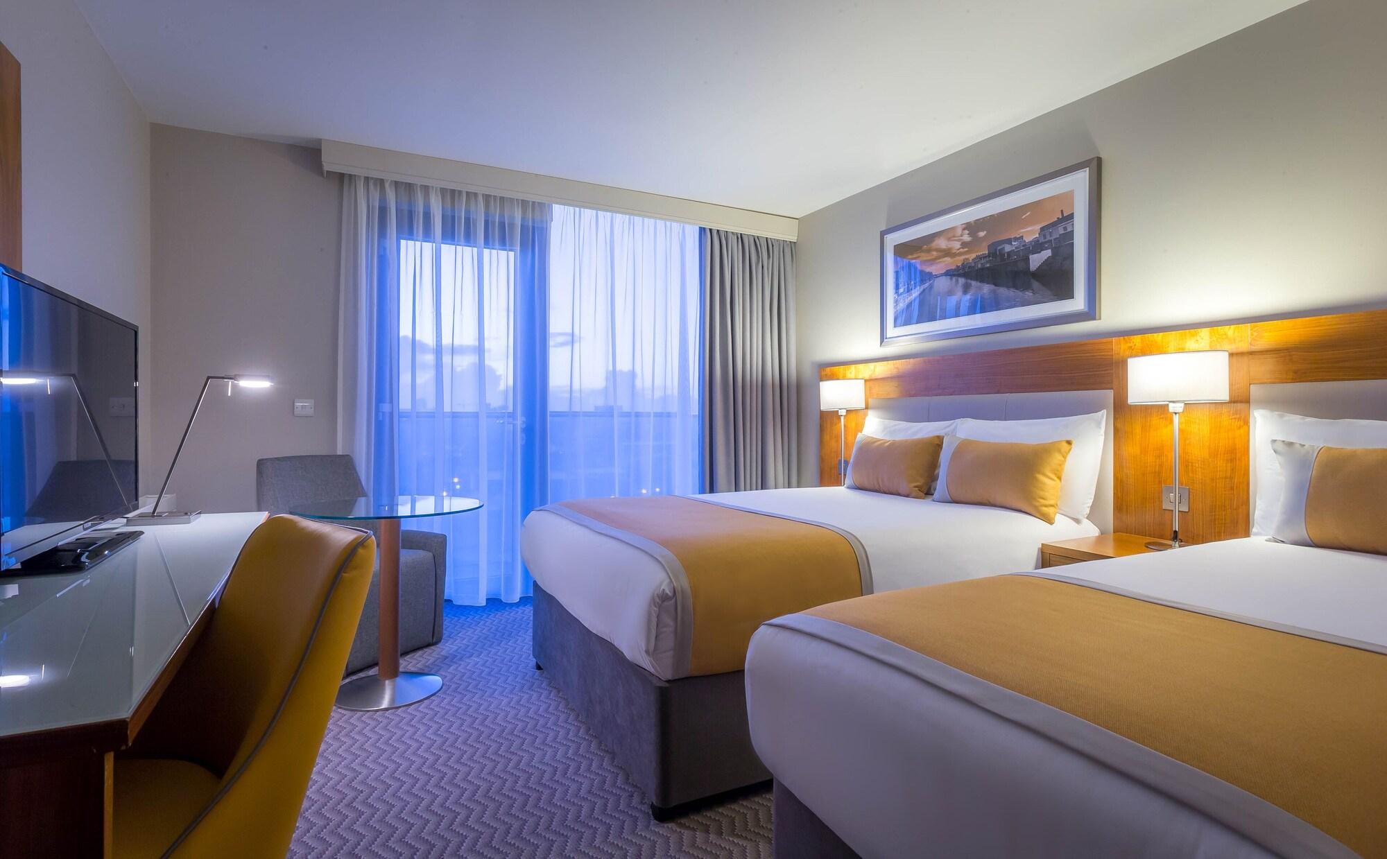 Maldron Hotel Portlaoise Екстериор снимка